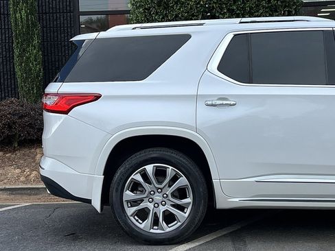 Used 2021 Chevrolet Traverse Premier w/ LPO, Cargo Package image 20