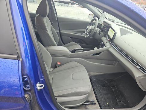 Used 2024 Hyundai Elantra SEL image 7