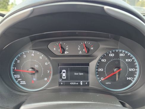 Used 2024 Chevrolet Malibu LT image 11