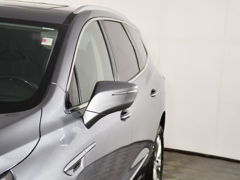 Used 2021 Buick Enclave Avenir w/ Avenir Technology Package AWD/4WD image 13