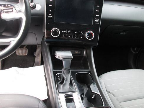 Used 2023 Hyundai Santa Cruz SEL AWD/4WD image 13