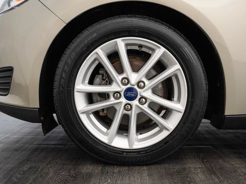 Used 2016 Ford Focus SE FWD image 44