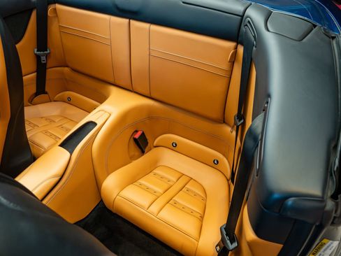 Used 2016 Ferrari California T RWD image 13