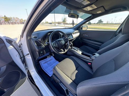 Used 2022 Honda HR-V Sport image 19