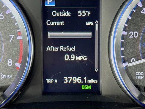 Used 2017 Toyota Highlander XLE AWD/4WD image 22