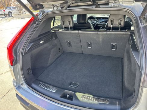 Used 2023 Cadillac XT4 Premium Luxury image 31