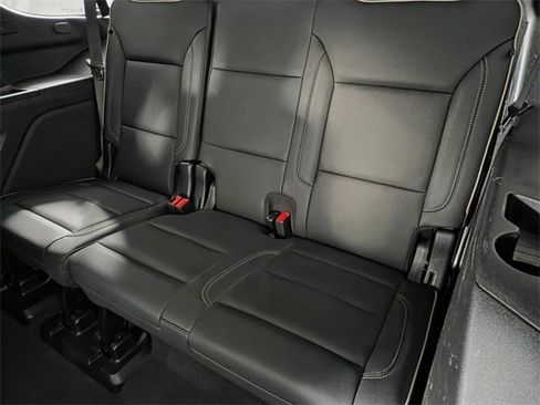 Used 2024 GMC Yukon SLT image 18