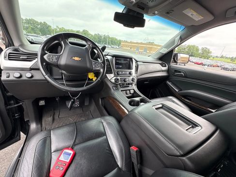Used 2019 Chevrolet Tahoe LT w/ Texas Edition Package AWD/4WD image 6