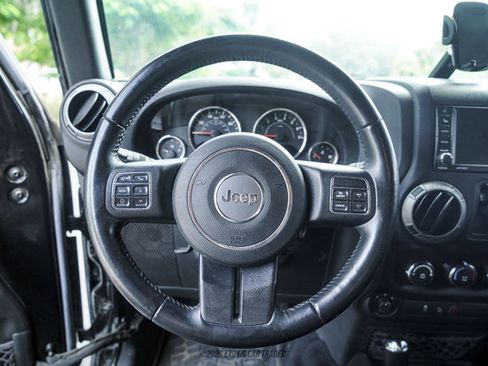 Used 2017 Jeep Wrangler Sport AWD/4WD image 26