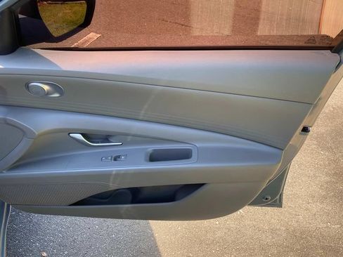 Used 2023 Hyundai Elantra SEL FWD image 35