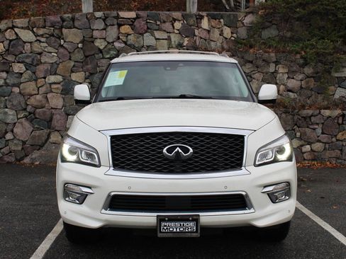 Used 2017 INFINITI QX80 4WD w/ Driver Assistance Package image 3