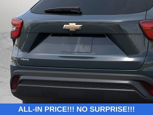 New 2026 Chevrolet Trax LS w/ LS Convenience Package FWD image 14