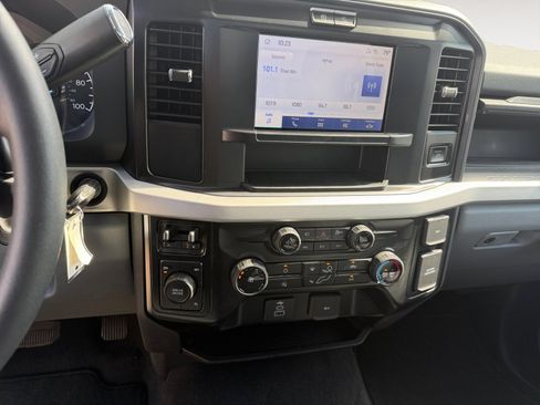 Used 2026 Ford F450 XLT w/ 360-Degree Camera Package AWD/4WD image 11