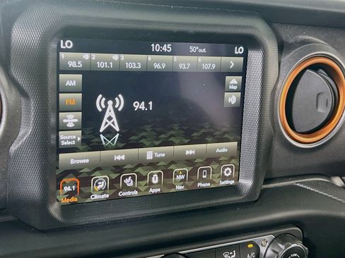Used 2023 Jeep Gladiator Mojave w/ Cold Weather Group AWD/4WD image 15