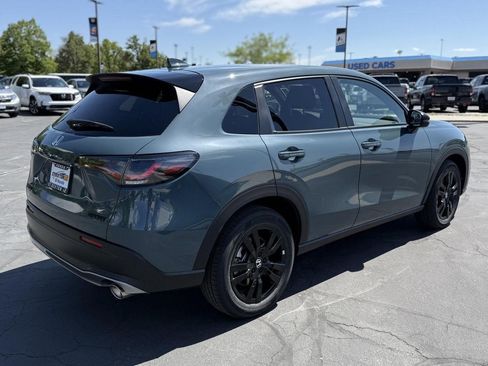 Certified 2026 Honda HR-V Sport image 6