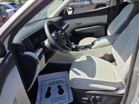 Used 2025 Hyundai Tucson SEL FWD image 5