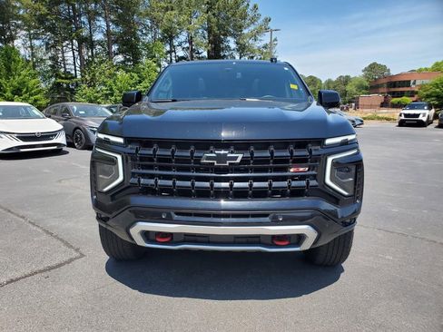 Used 2025 Chevrolet Tahoe Z71 w/ Comfort Package AWD/4WD image 9