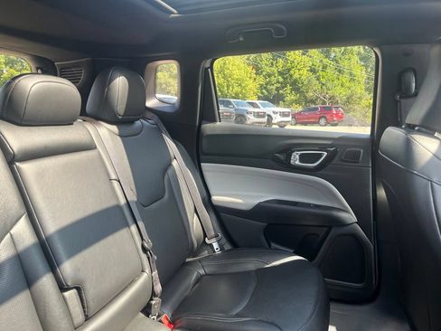 Used 2025 Jeep Compass Limited w/ Elite Group AWD/4WD image 36