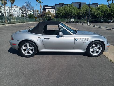 Used 2002 BMW Z3 2.5i image 4