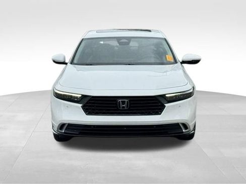Used 2024 Honda Accord Touring image 11