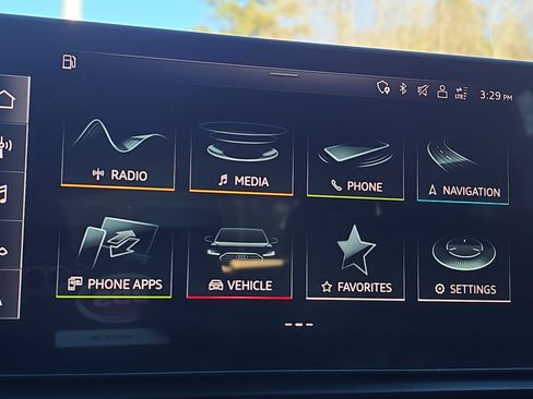 Used 2023 Audi SQ5 Premium Plus w/ Premium Plus Package image 21