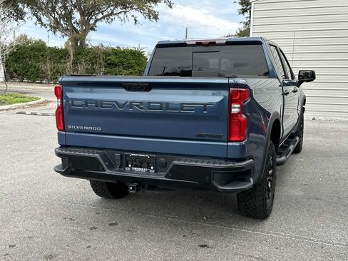 Used 2024 Chevrolet Silverado 1500 ZR2 w/ Technology Package image 6