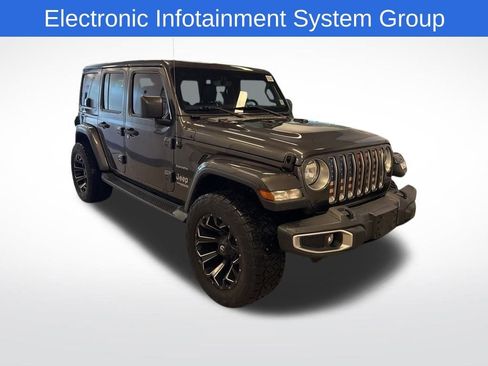 Used 2018 Jeep Wrangler Unlimited Sahara w/ Dual Top Group image 9