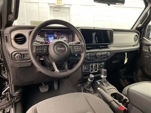 New 2026 Jeep Gladiator Sport image 9