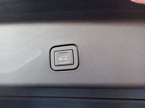 New 2026 Cadillac Vistiq Luxury image 24