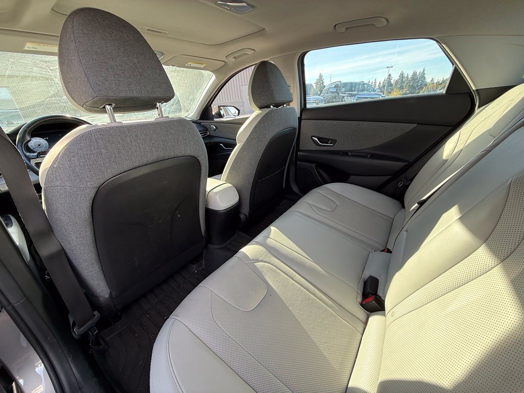 Certified 2023 Hyundai Elantra Limited w/ Cargo Package FWD image 8