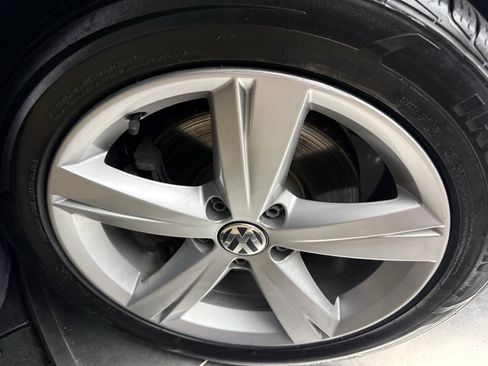 Used 2013 Volkswagen Passat TDI SE FWD image 26