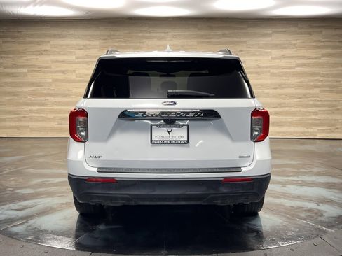Used 2020 Ford Explorer XLT image 13