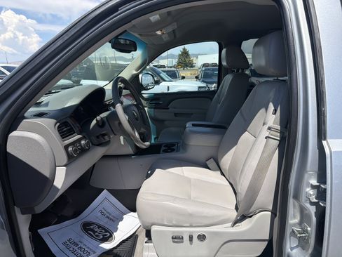 Used 2013 Chevrolet Silverado 1500 LTZ w/ Z71 Appearance Package AWD/4WD image 10