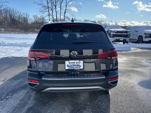 Used 2024 Volkswagen Taos SEL image 6