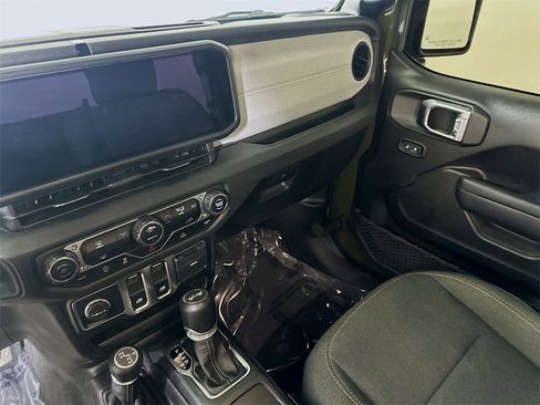 Used 2024 Jeep Wrangler Sport S image 19