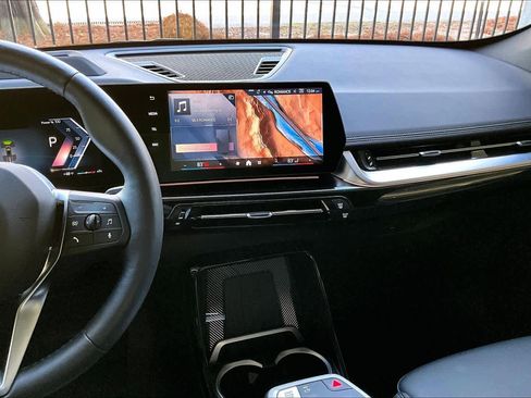 Used 2025 BMW X1 xDrive28i image 6