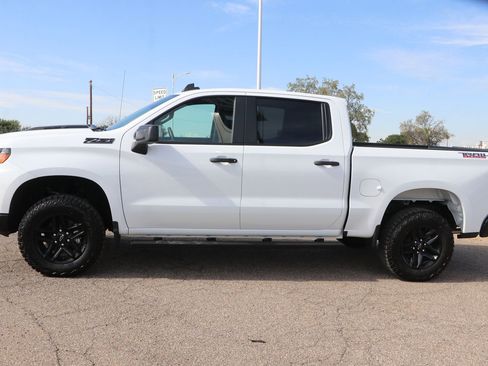 New 2026 Chevrolet Silverado 1500 Custom Trail Boss w/ LPO, Dark Essentials Package image 4