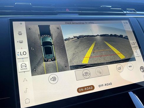 Used 2024 Land Rover Range Rover Sport SE image 23