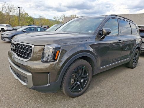 Used 2023 Kia Telluride SX Prestige X-Line image 2
