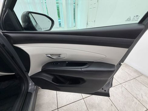 Used 2025 Hyundai Tucson SE AWD/4WD image 20