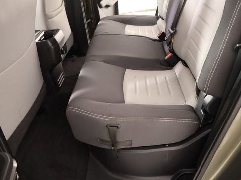 Used 2025 Toyota Tacoma TRD Off-Road image 12