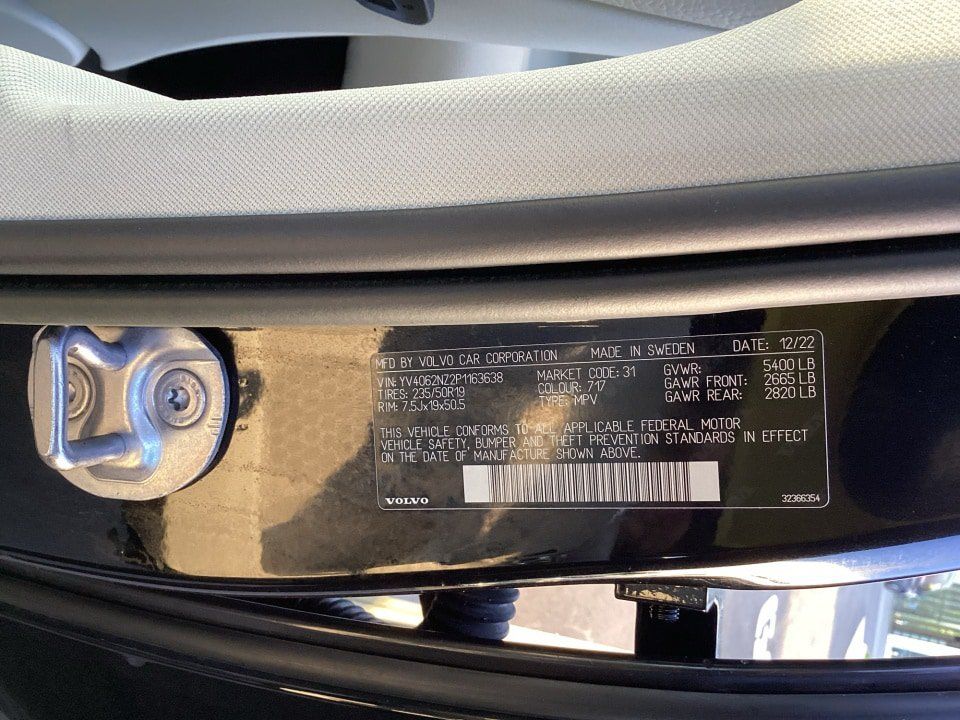 Certified 2023 Volvo V90 B6 Cross Country Plus AWD/4WD image 39