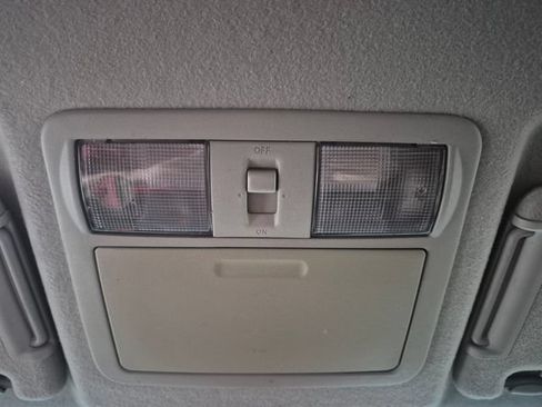 Used 2006 Nissan Xterra SE AWD/4WD image 30