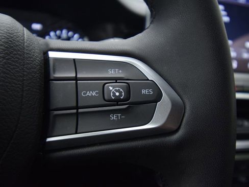 Certified 2023 Jeep Compass Latitude w/ Convenience Group image 36