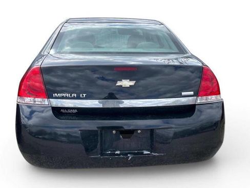 Used 2010 Chevrolet Impala LT FWD image 4