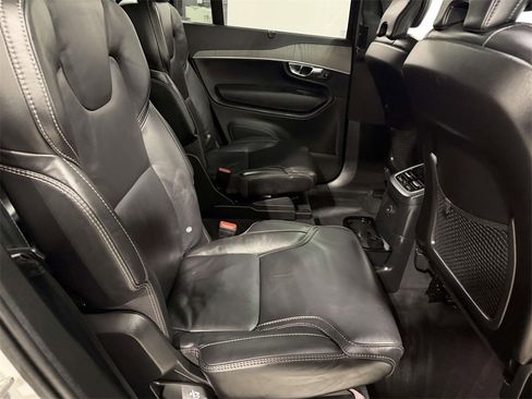 Used 2025 Volvo XC90 T8 Ultra image 10