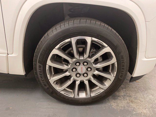 Used 2023 GMC Acadia Denali w/ Denali Technology Package AWD/4WD image 34