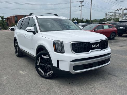 Used 2025 Kia Telluride EX w/ EX Captain's Chair Package AWD/4WD image 1
