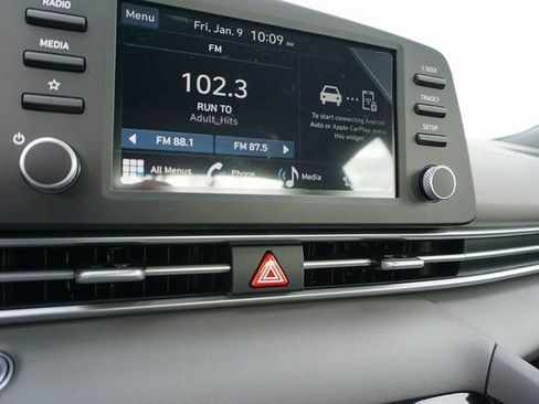 New 2026 Hyundai Elantra SEL Sport Premium FWD image 18