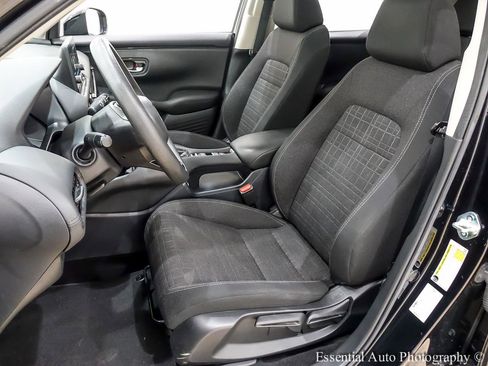 Used 2023 Honda HR-V LX image 13